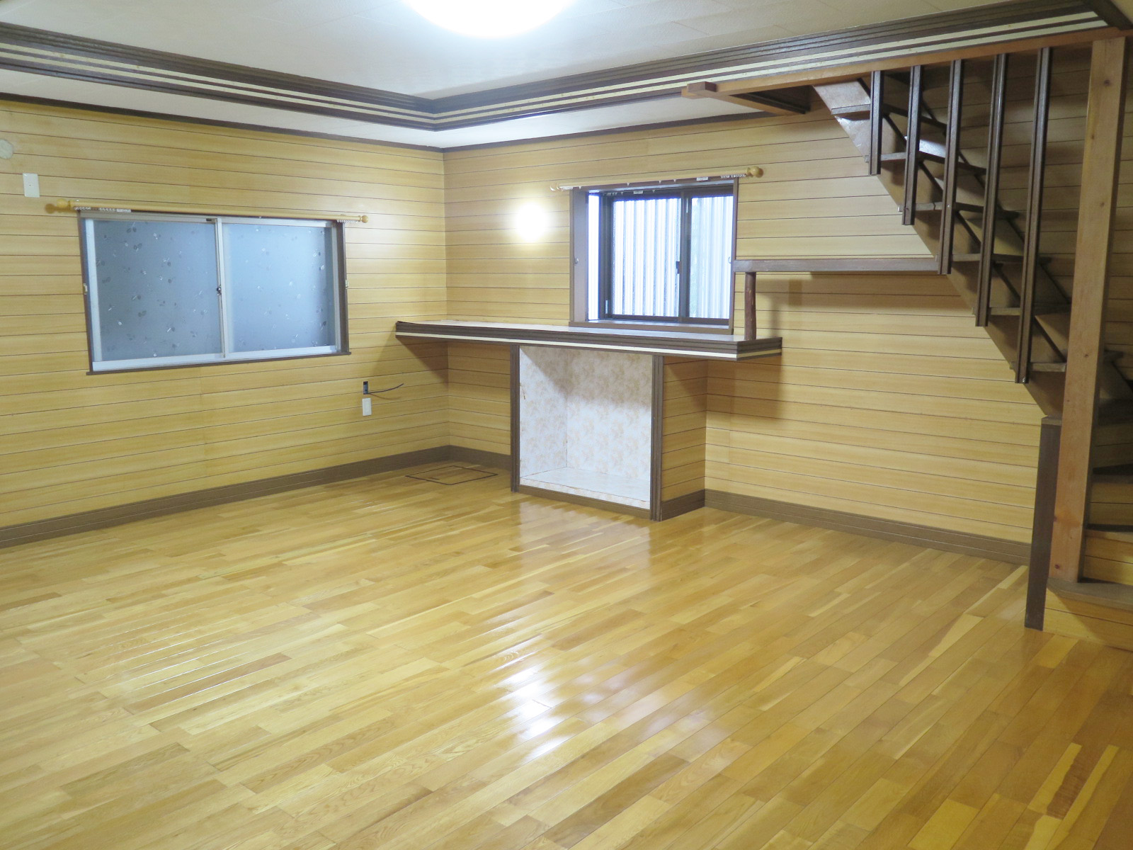愛西市町方町